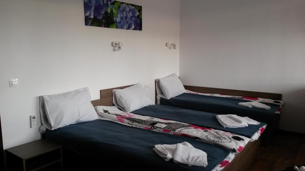פאבל באניה Guest House Hasiendata מראה חיצוני תמונה