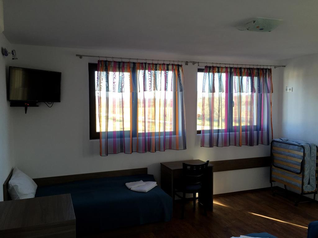 פאבל באניה Guest House Hasiendata מראה חיצוני תמונה